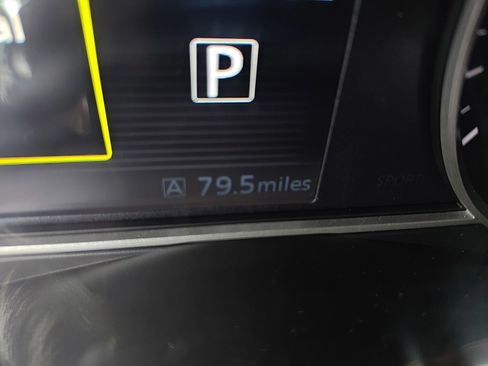 Used 2021 Nissan Versa SV FWD image 18