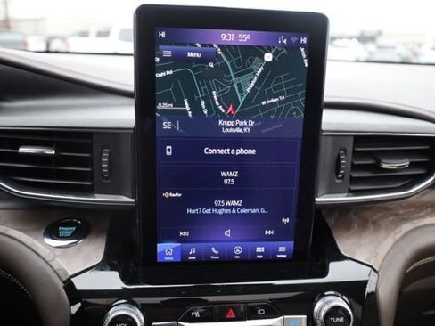 Used 2022 Ford Explorer Platinum w/ Equipment Group 601A image 7