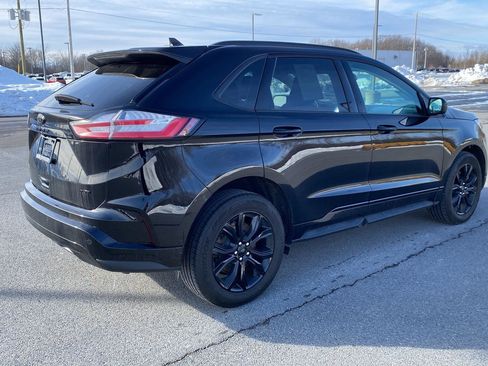 Used 2024 Ford Edge SE w/ Black Appearance Package image 7