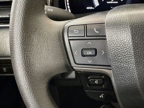 Used 2025 Toyota Camry LE w/ Convenience Package FWD image 11