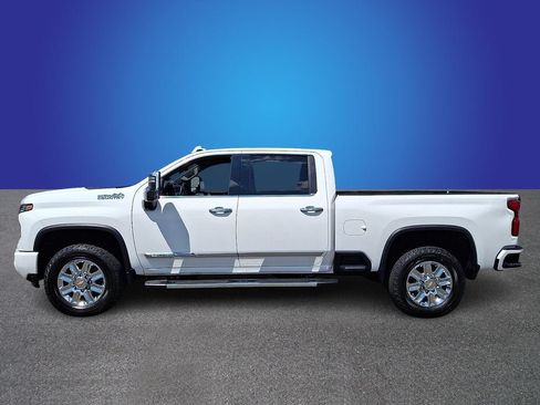 Used 2024 Chevrolet Silverado 2500 High Country w/ Technology Package AWD/4WD image 7