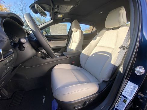 Used 2024 MAZDA MAZDA3 s image 11