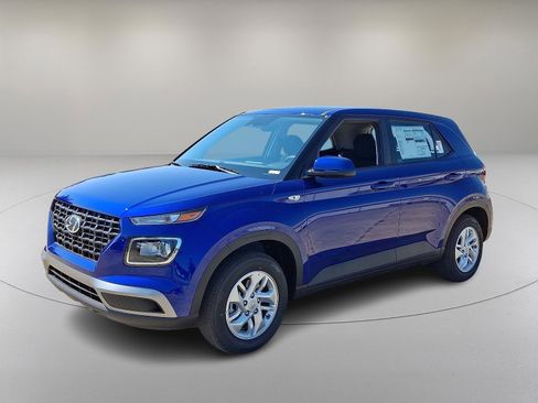 New 2025 Hyundai Venue SE image 3