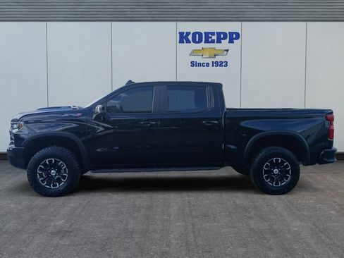 Used 2025 Chevrolet Silverado 1500 ZR2 w/ Technology Package image 2