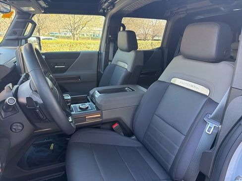 Used 2024 GMC Hummer EV 2X image 10