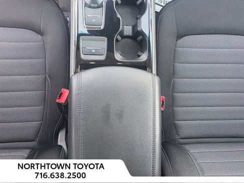 Used 2020 Ford Edge SE AWD/4WD image 21