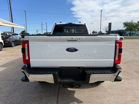 Used 2023 Ford F250 Lariat w/ FX4 Off-Road Package AWD/4WD image 6