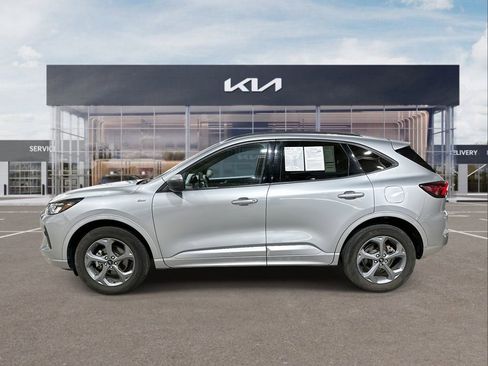 Used 2024 Ford Escape ST-Line image 5