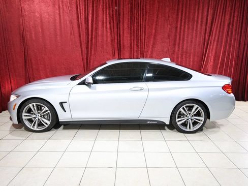 Used 2016 BMW 435i Coupe w/ M Sport Package RWD image 4