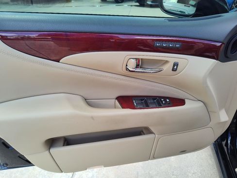 Used 2008 Lexus LS 460 RWD image 12