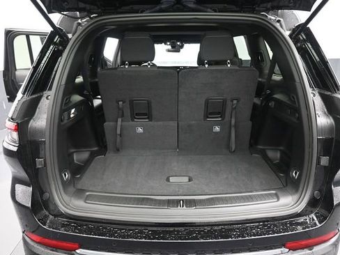 New 2025 Jeep Grand Cherokee L Laredo RWD image 20