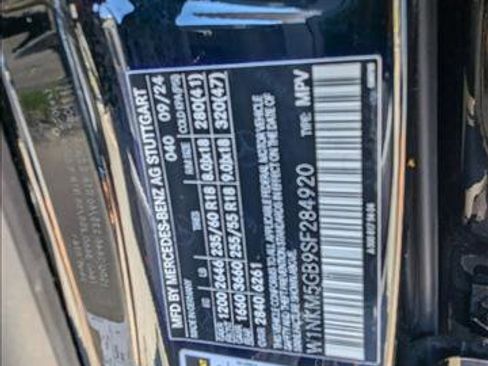 Used 2025 Mercedes-Benz GLC 350e 4MATIC image 22