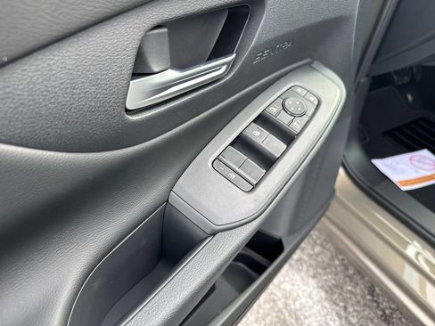 New 2026 Nissan Sentra SV w/ SV Convenience Package FWD image 12
