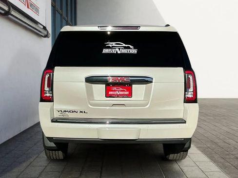 Used 2015 GMC Yukon XL Denali image 4