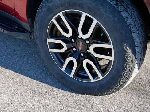 Used 2023 GMC Yukon AT4 w/ Max Trailering Package image 9