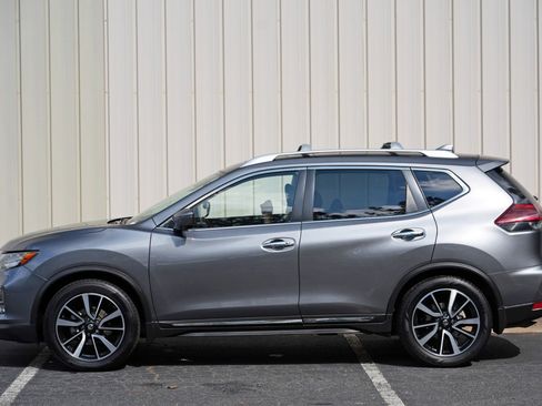 Used 2018 Nissan Rogue SL w/ Premium Package FWD image 48