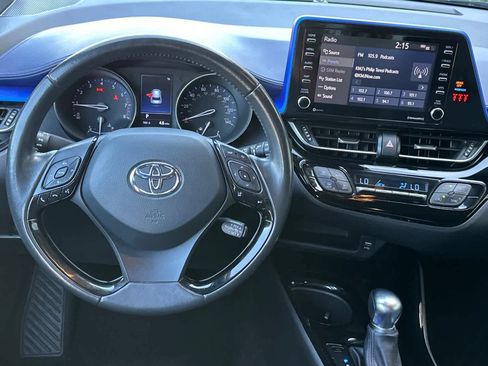 Used 2021 Toyota C-HR XLE FWD image 15