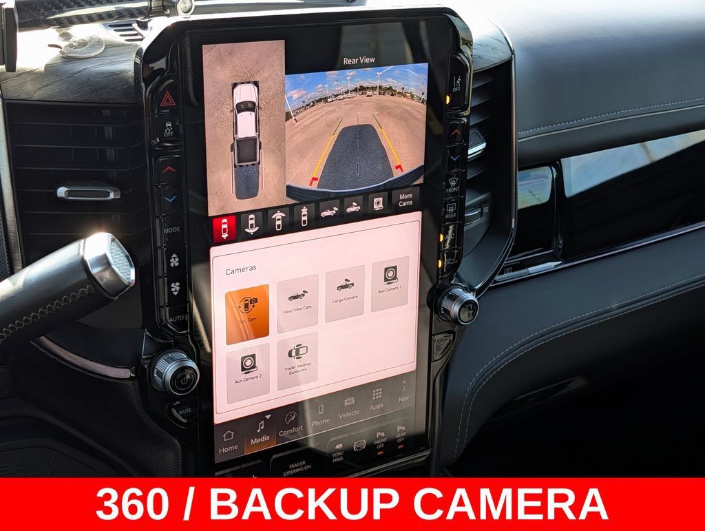 Used 2025 RAM 2500 Limited AWD/4WD image 9