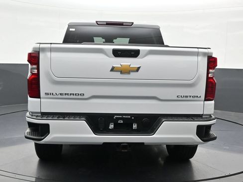 Used 2024 Chevrolet Silverado 1500 Custom RWD image 4