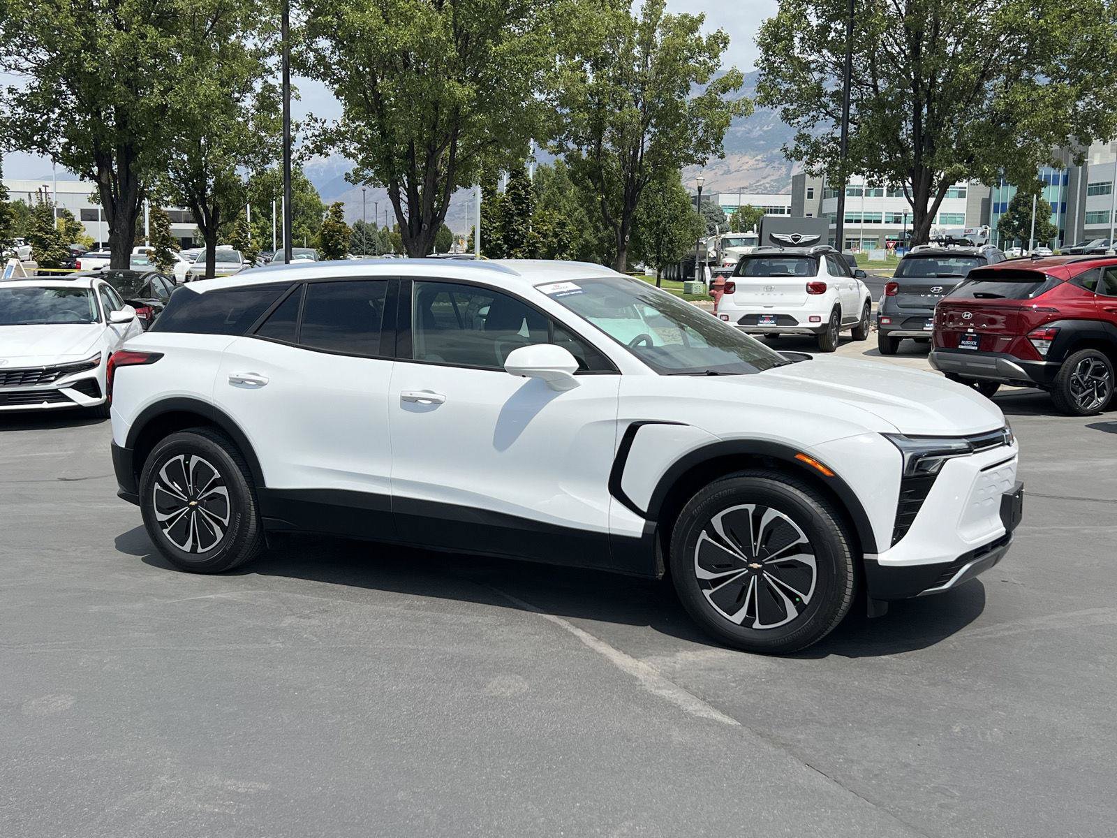 Used 2024 Chevrolet Blazer EV LT AWD/4WD image 14