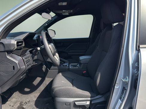 Used 2025 Toyota 4Runner SR5 RWD image 11