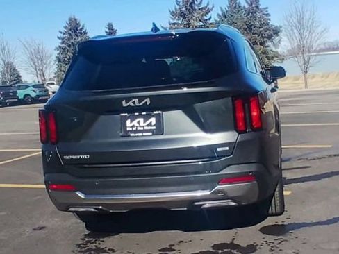 New 2026 Kia Sorento EX w/ EX Premium Package AWD/4WD image 2