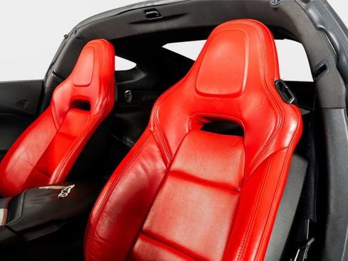 Used 2014 Chevrolet Corvette Stingray Coupe RWD image 3
