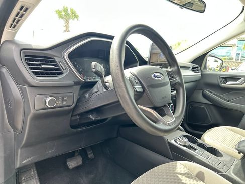 Used 2021 Ford Escape SE FWD image 10