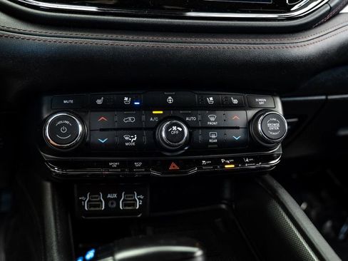 Used 2022 Dodge Durango R/T AWD/4WD image 26