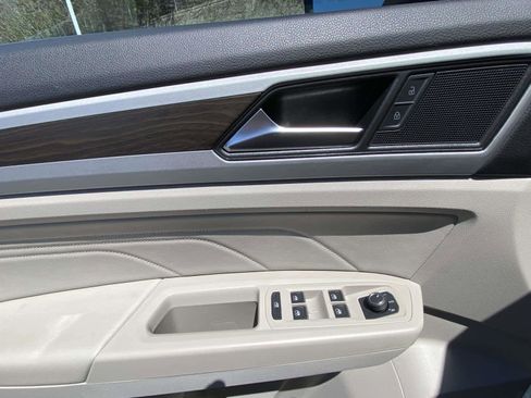 Used 2022 Volkswagen Atlas SE AWD/4WD image 29