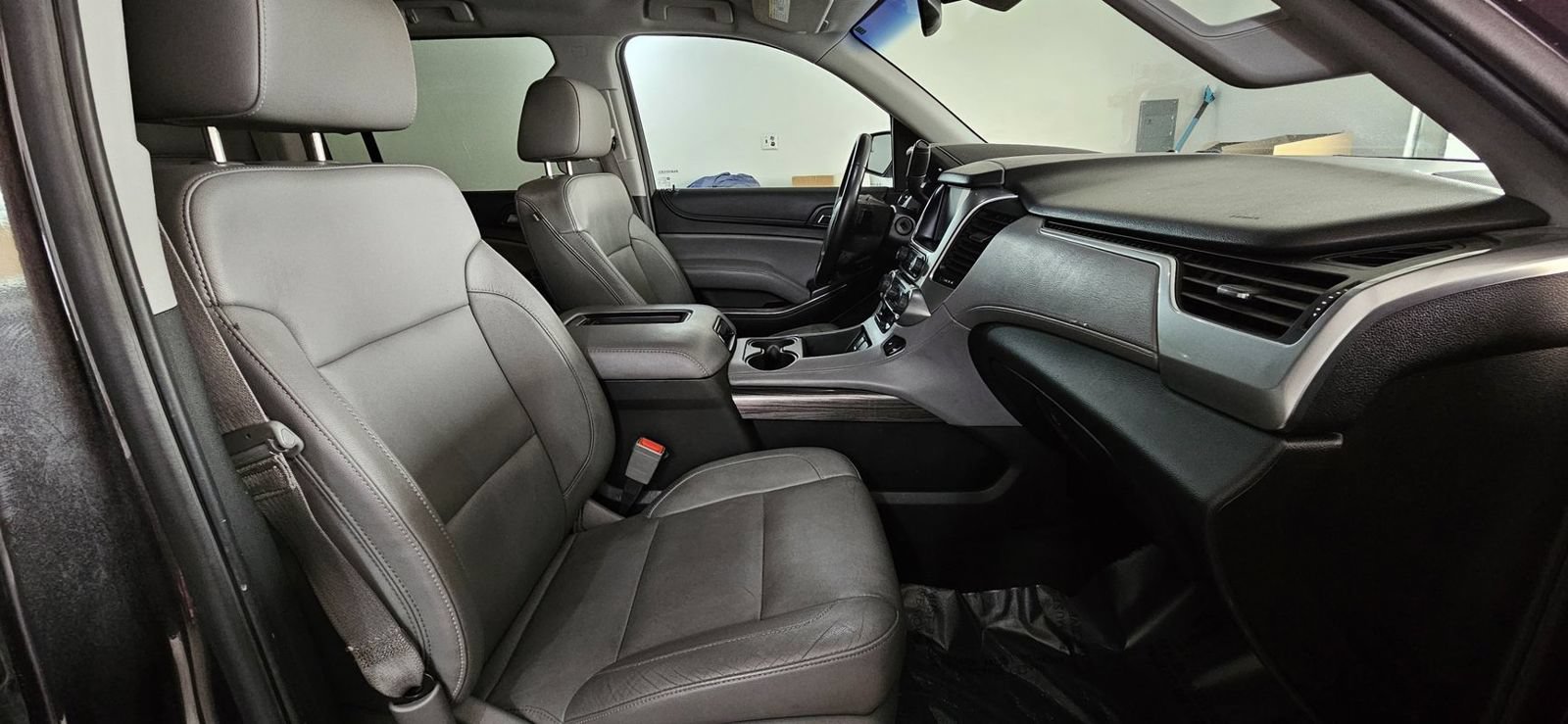 Used 2015 Chevrolet Suburban LT AWD/4WD image 15
