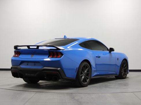 Used 2025 Ford Mustang Dark Horse image 4