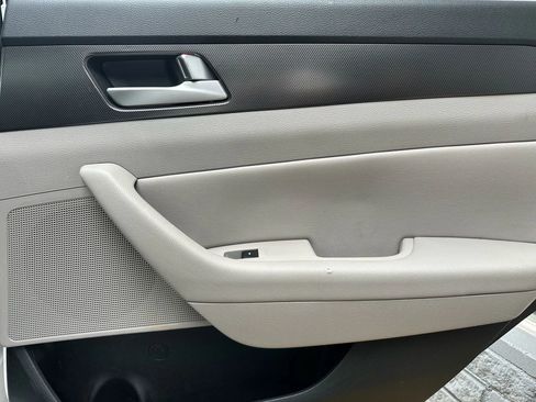 Used 2016 Hyundai Sonata Sport image 13
