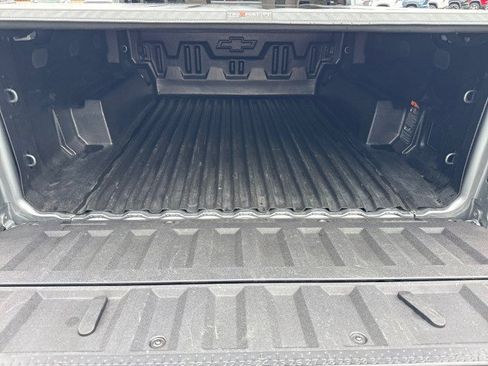Used 2023 Chevrolet Colorado W/T w/ LPO, Pro Essentials Package RWD image 5