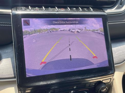 Used 2023 Jeep Grand Cherokee Limited RWD image 27