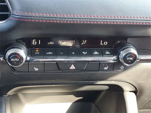Used 2024 MAZDA MAZDA3 s image 20