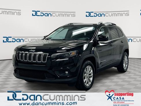 Used 2019 Jeep Cherokee Latitude w/ Popular Appearance Group AWD/4WD image 1