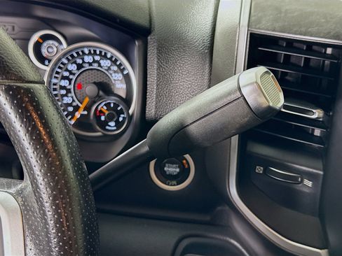 Used 2019 RAM 2500 Big Horn AWD/4WD image 20