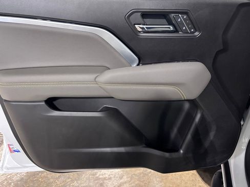 Used 2026 Chevrolet Colorado ZR2 w/ Technology Package image 9