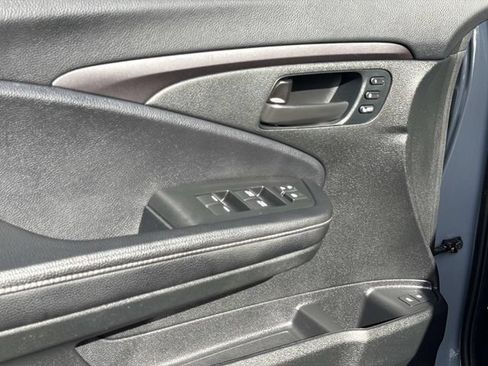 Certified 2023 Honda Passport EX-L image 18