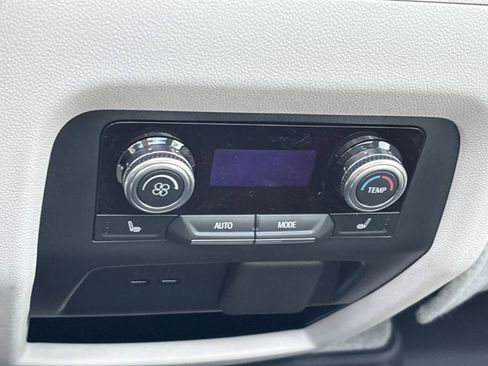 New 2026 GMC Acadia Denali w/ Super Cruise Package image 21