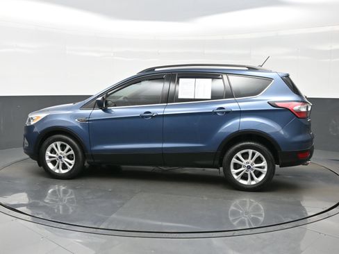 Used 2018 Ford Escape SEL FWD image 3