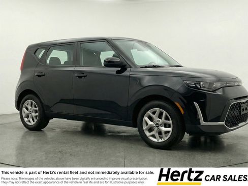 Used 2025 Kia Soul LX w/ LX Technology Package image 1