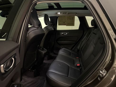 Used 2022 Volvo XC60 B5 Inscription w/ Advanced Package AWD/4WD image 15