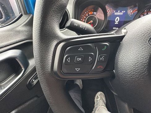 Used 2025 Jeep Wrangler Sport image 14