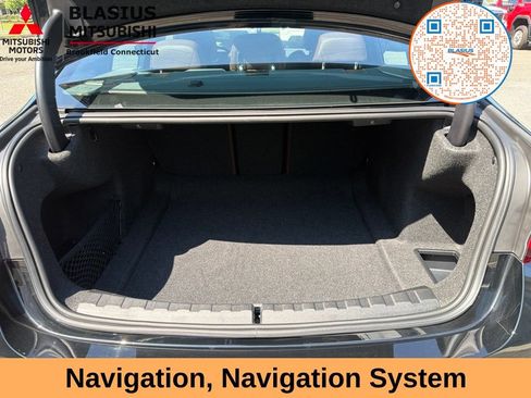 Used 2024 BMW 330i xDrive Sedan AWD/4WD image 15