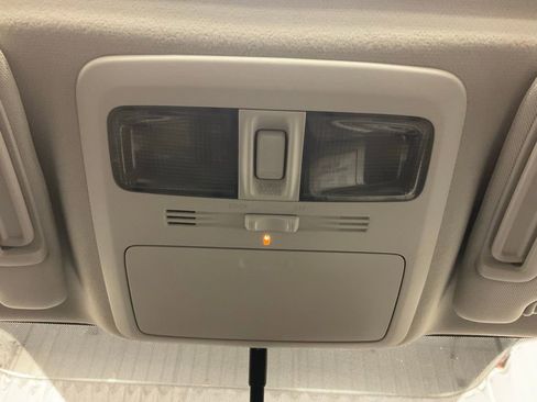 Used 2014 Subaru Forester 2.5i Limited image 25