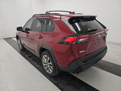 Used 2023 Toyota RAV4 XLE Premium image 4