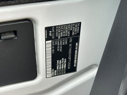 Used 2023 Mercedes-Benz Sprinter 2500 image 26