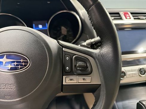 Used 2017 Subaru Outback 2.5i Limited image 19
